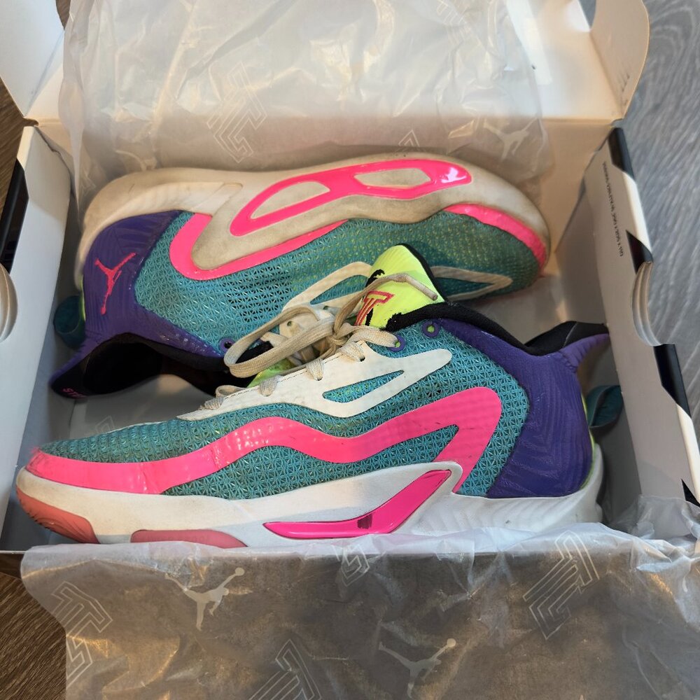 Jordan | Tatum 1 Basketball Shoes Youth Size 5Y(EUR37.5) Pink Wave Runner